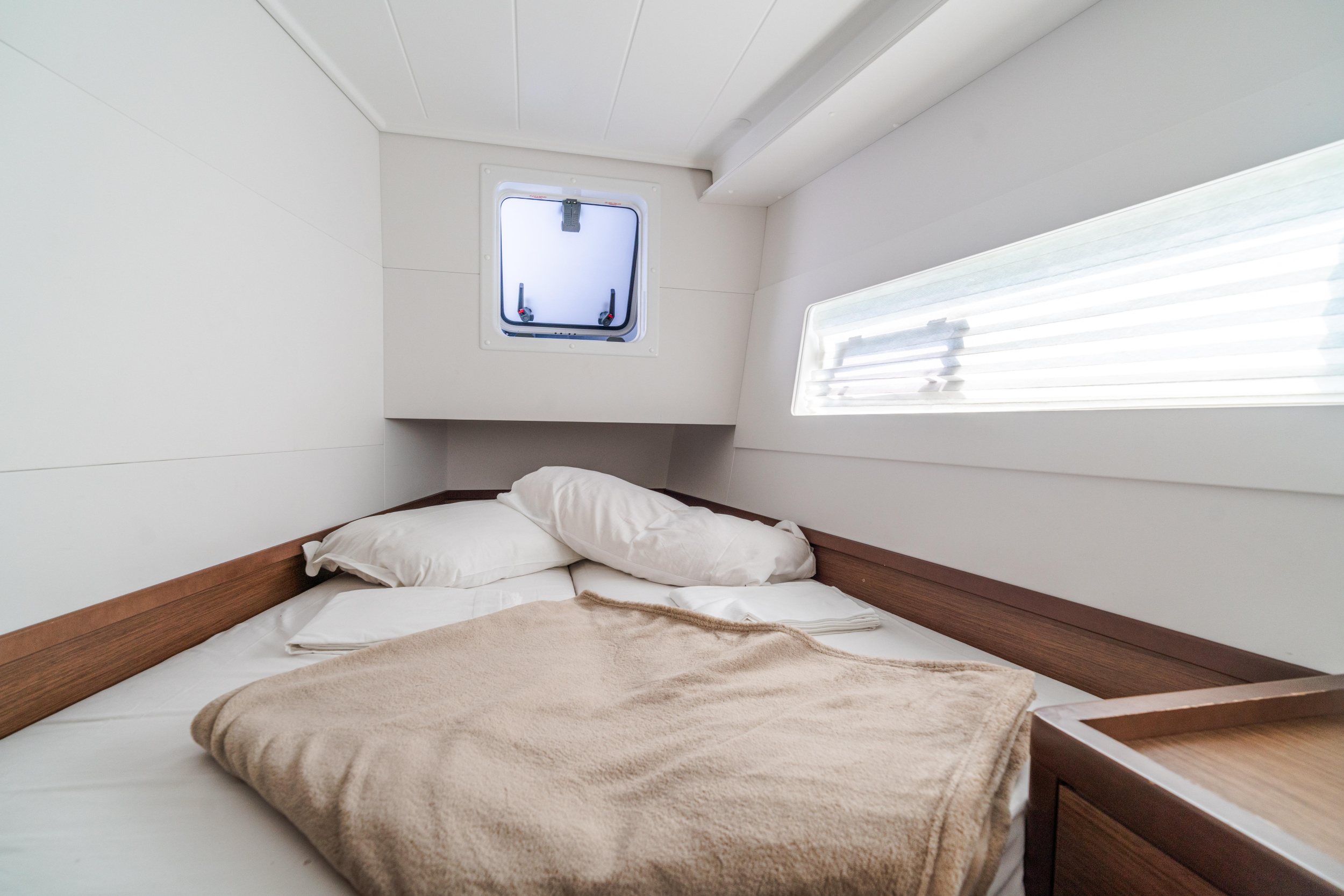 Lagoon 40 — photo 19