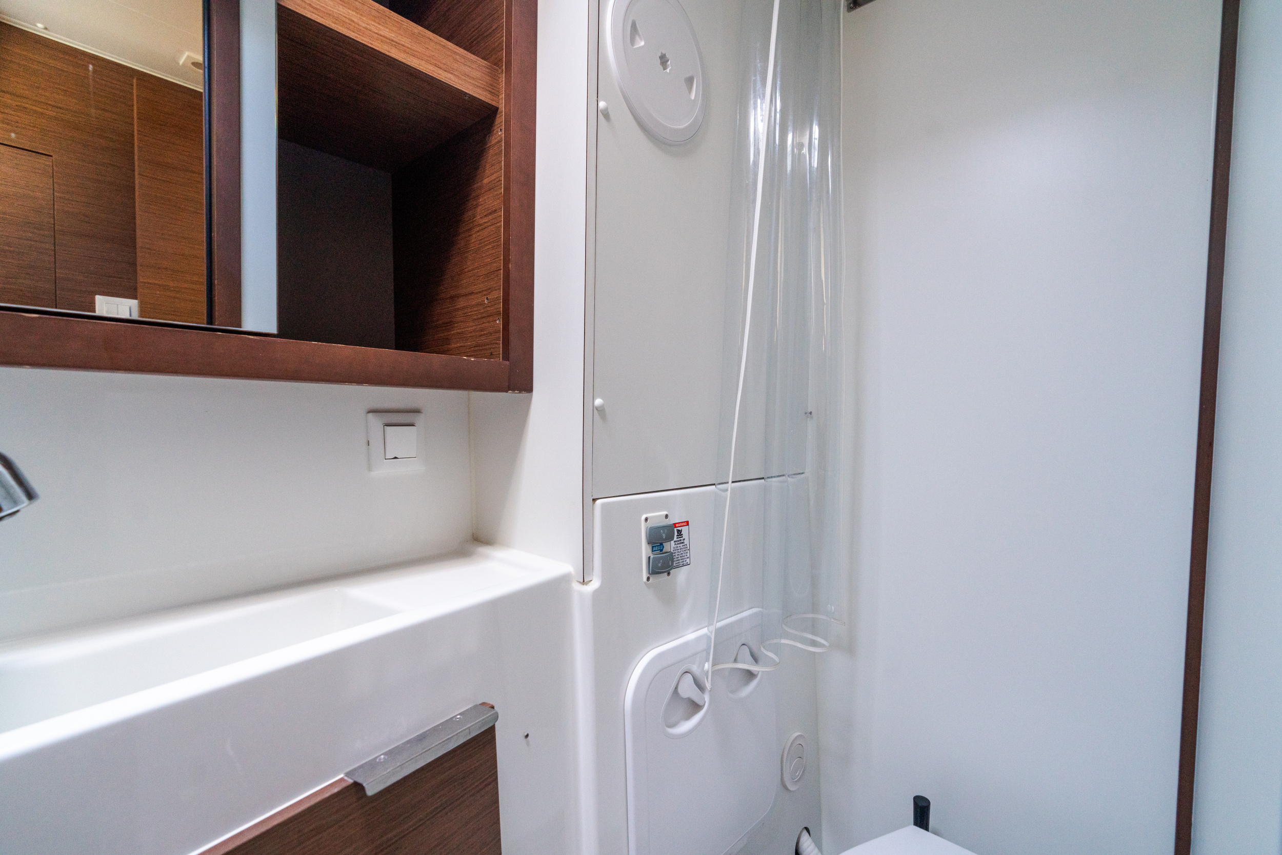 Lagoon 40 — photo 26