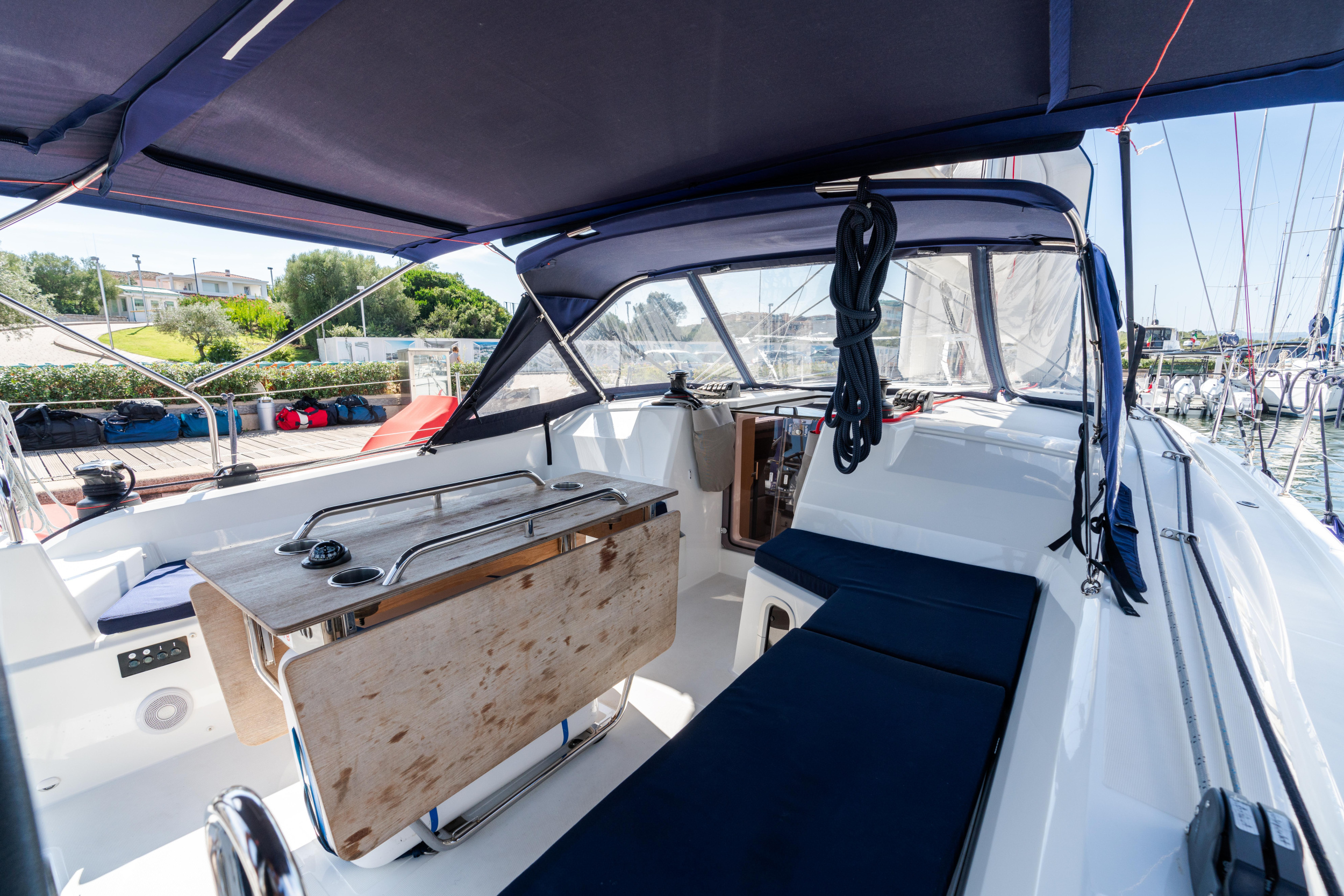 Oceanis 40.1 — photo 11