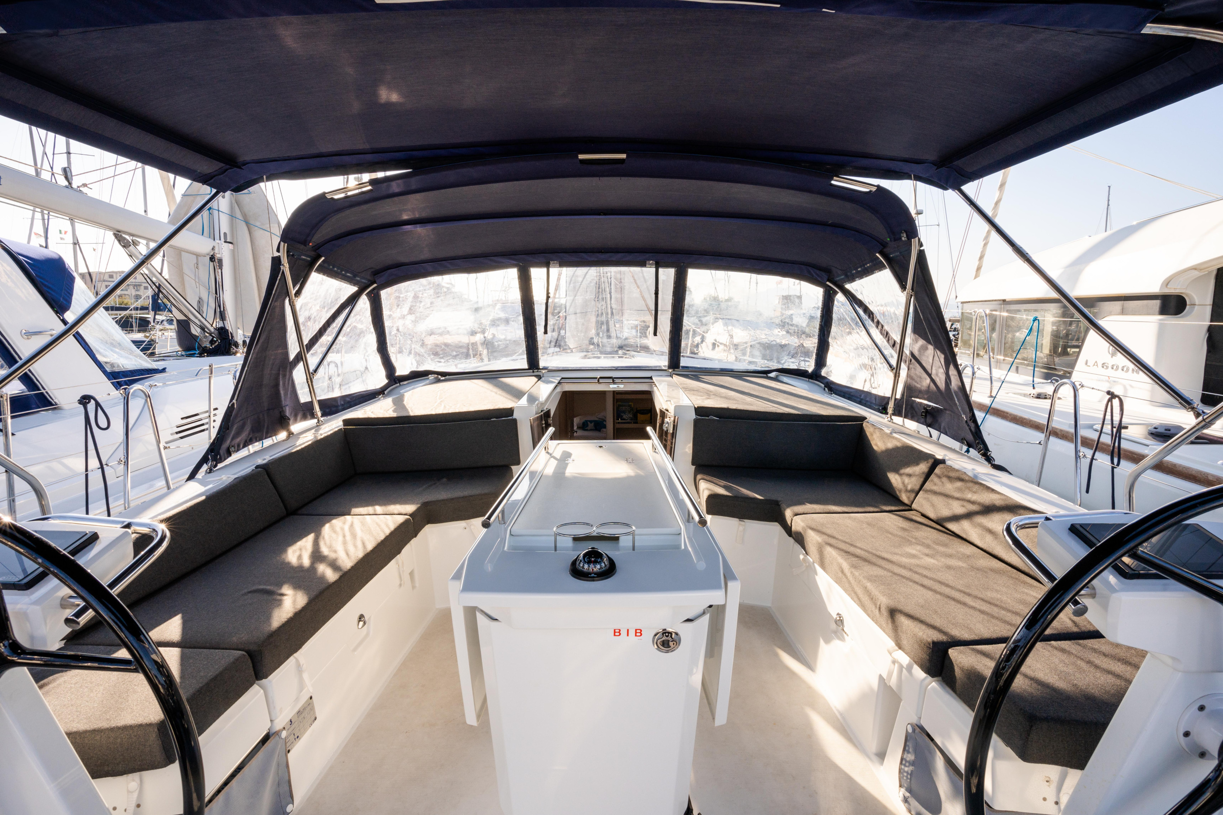 Oceanis 46.1 (bunk cab) — photo 13