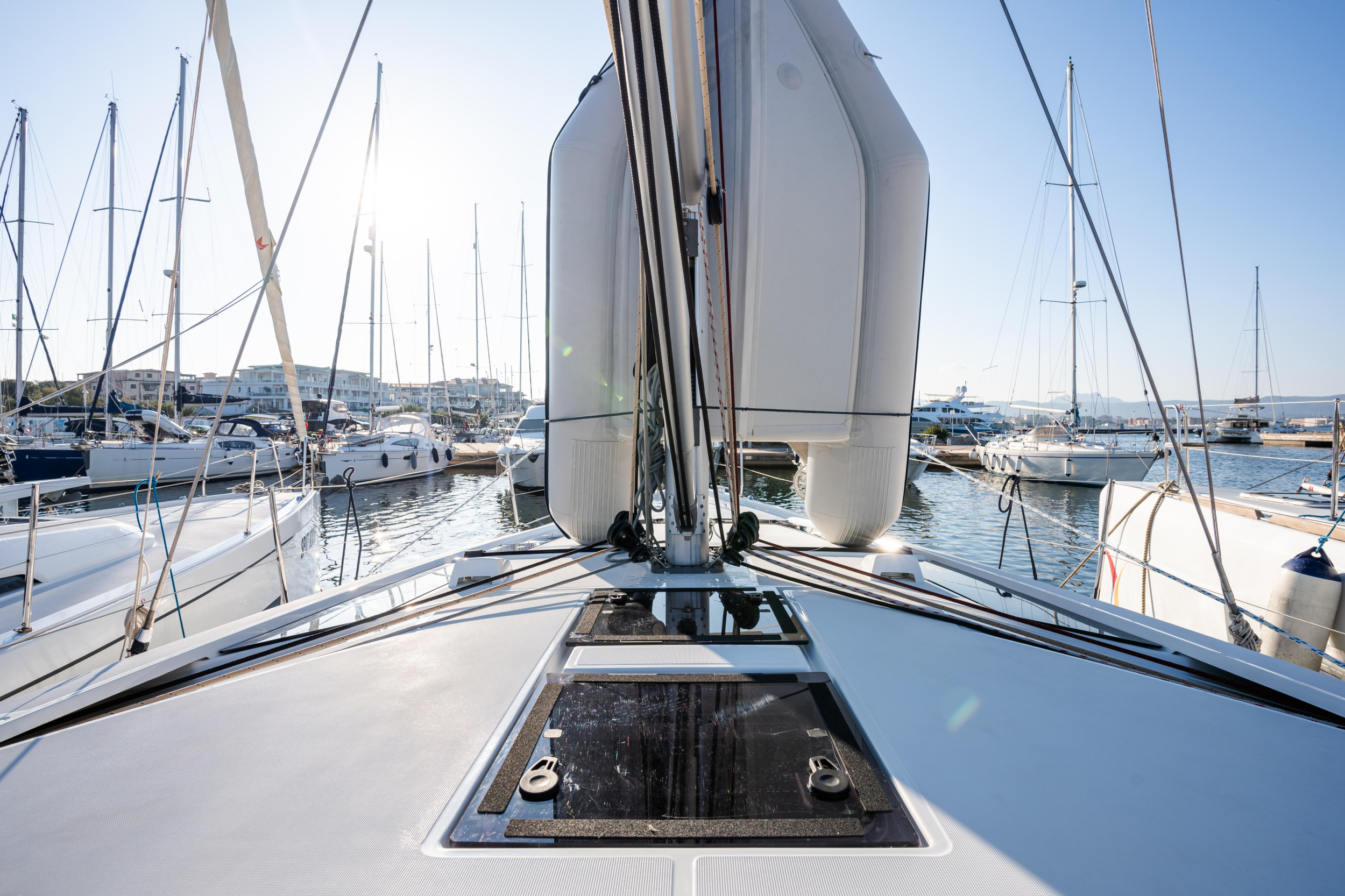 Oceanis 46.1 (bunk cab) — photo 3
