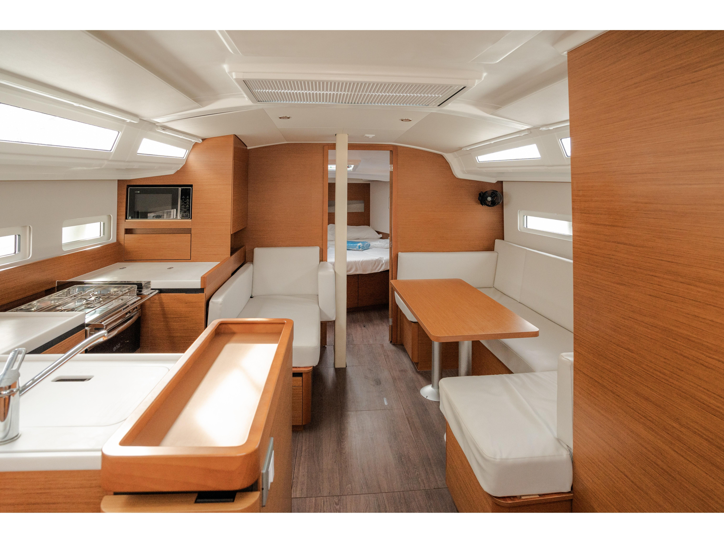Sun Odyssey 410 — photo 20