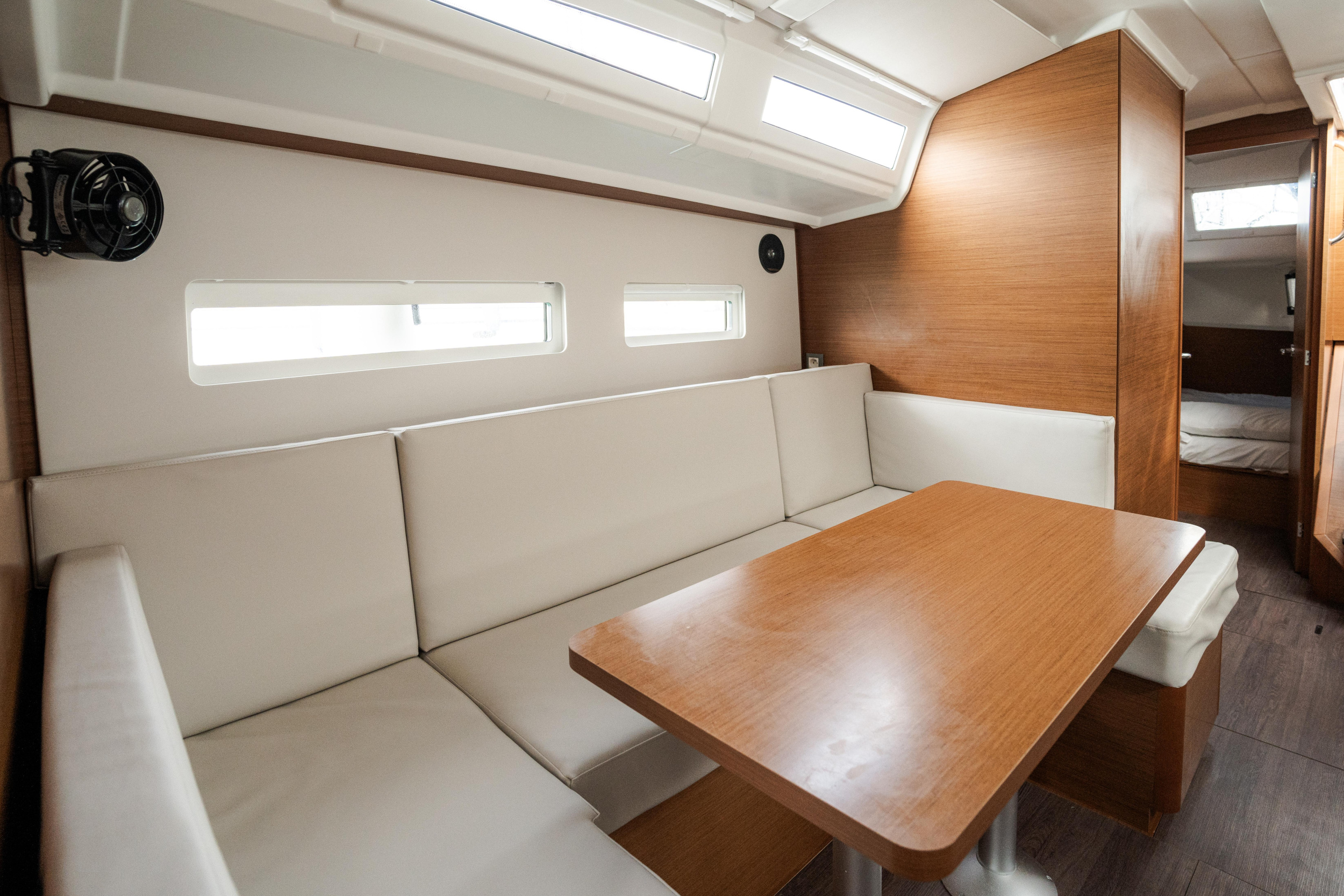 Sun Odyssey 410 — photo 26