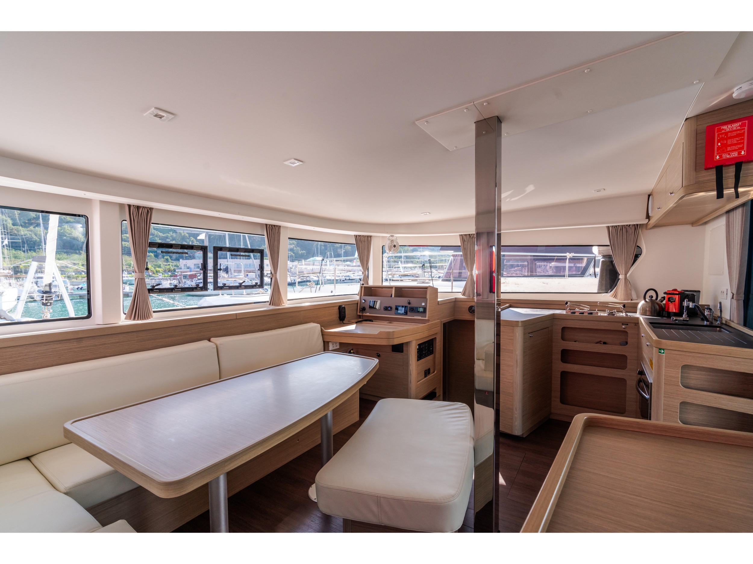 Lagoon 42 — photo 20
