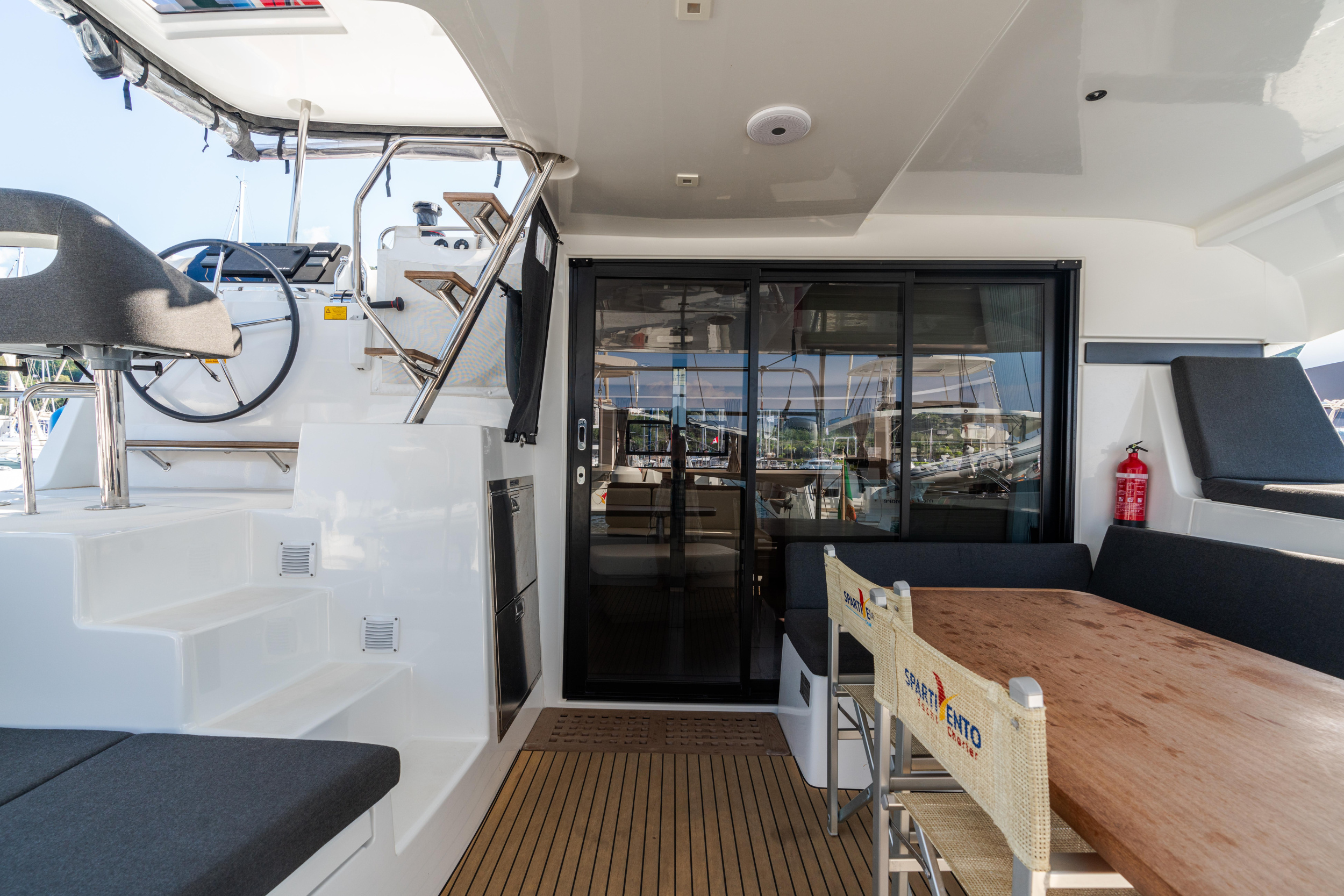 Lagoon 42 — photo 25