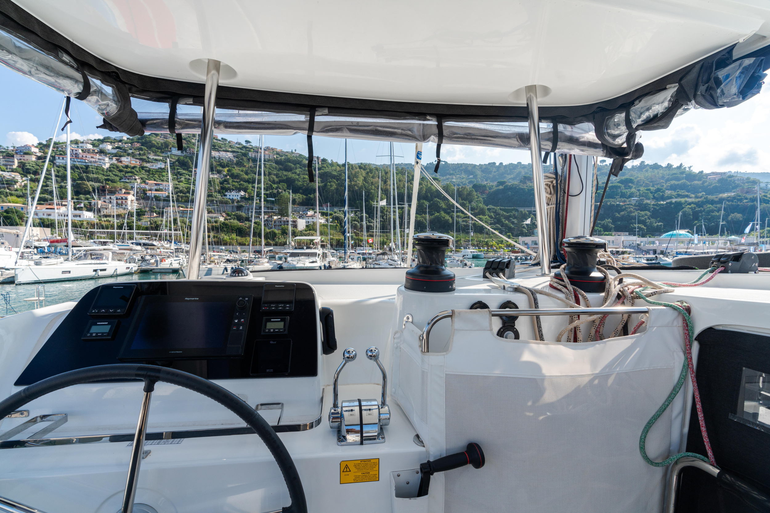Lagoon 42 — photo 18