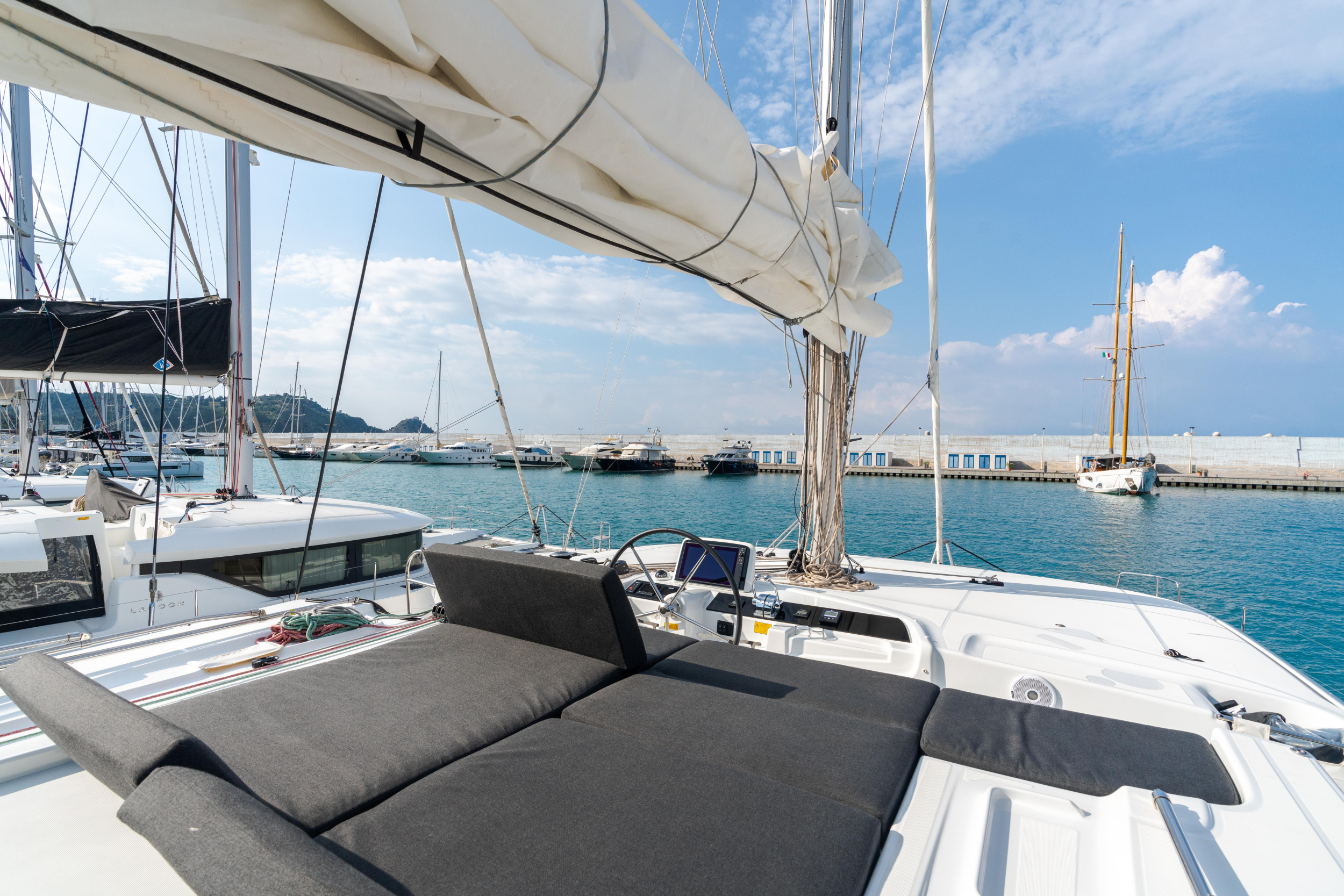 Lagoon 46 — photo 20