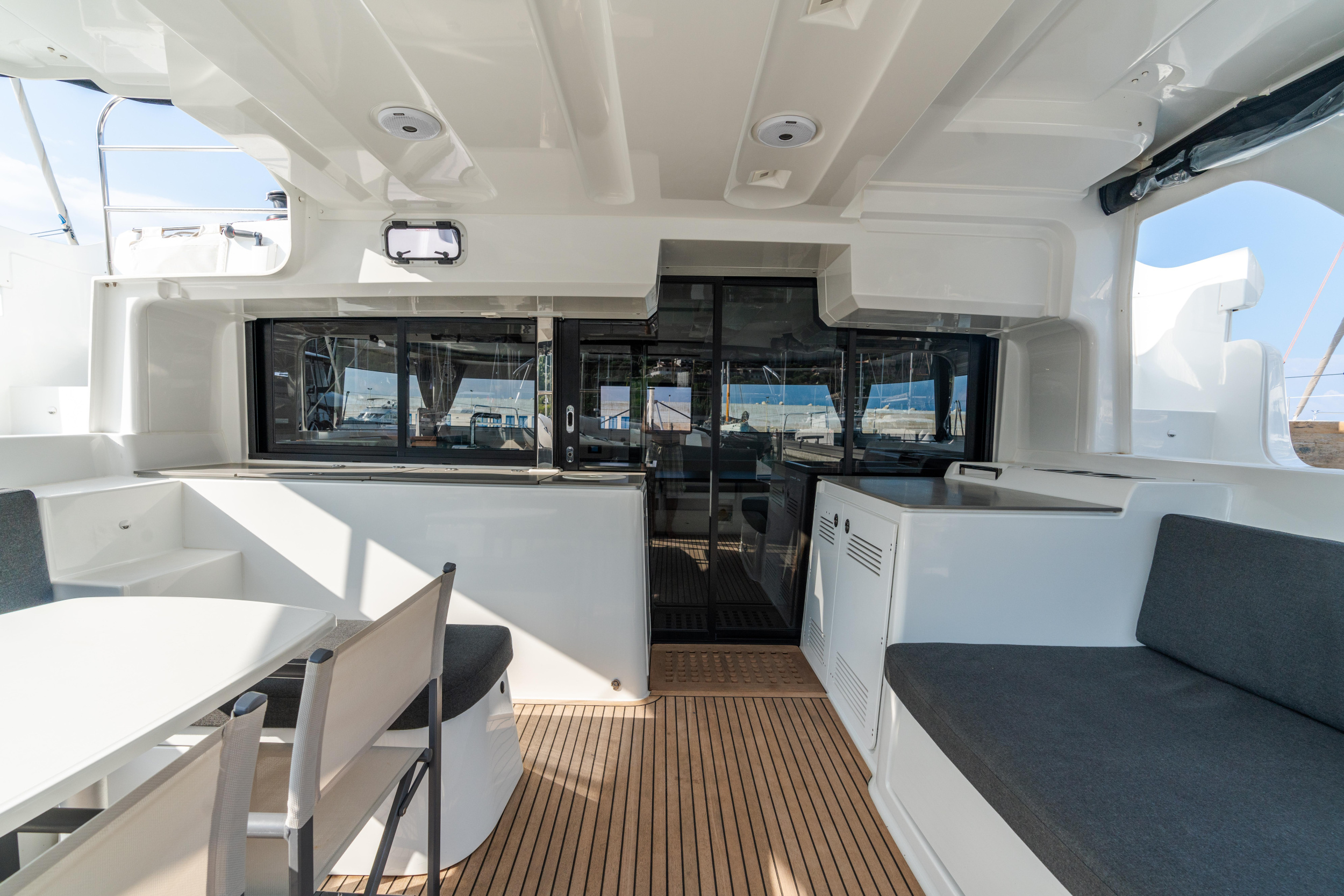 Lagoon 46 — photo 15