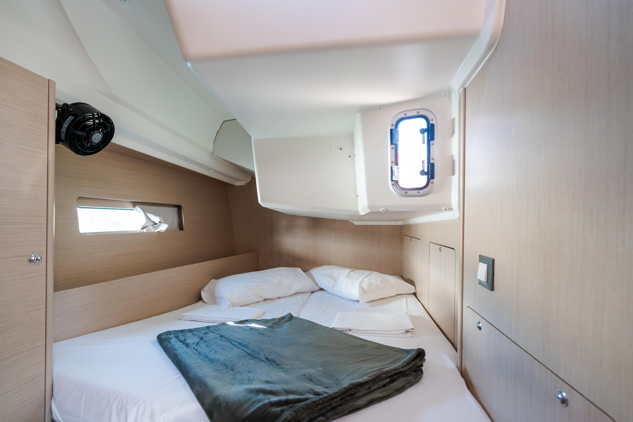 Oceanis 40.1 — photo 2