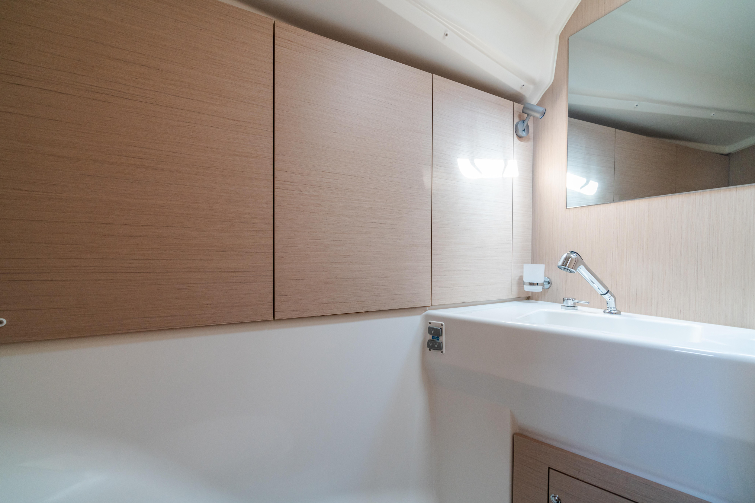 Oceanis 40.1 — photo 17