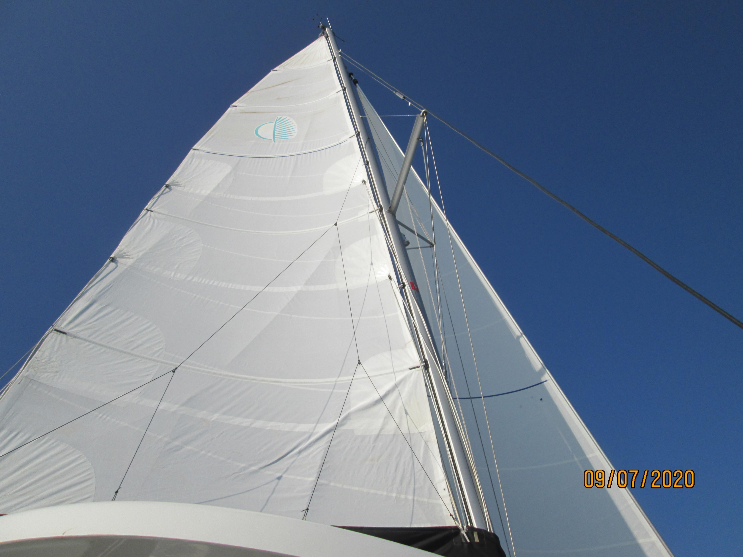 Lagoon 42 — photo 2