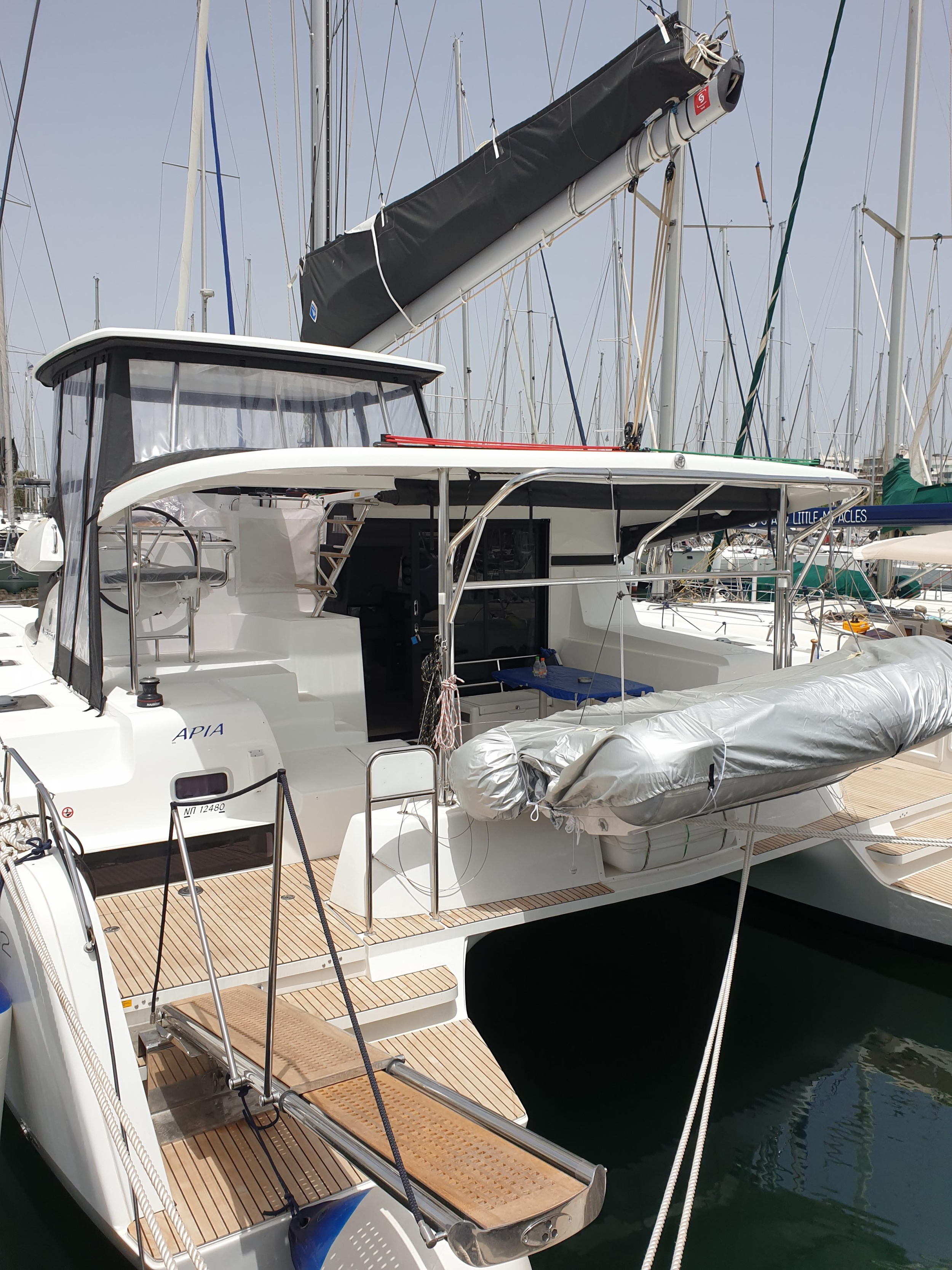 Lagoon 42 — photo 20