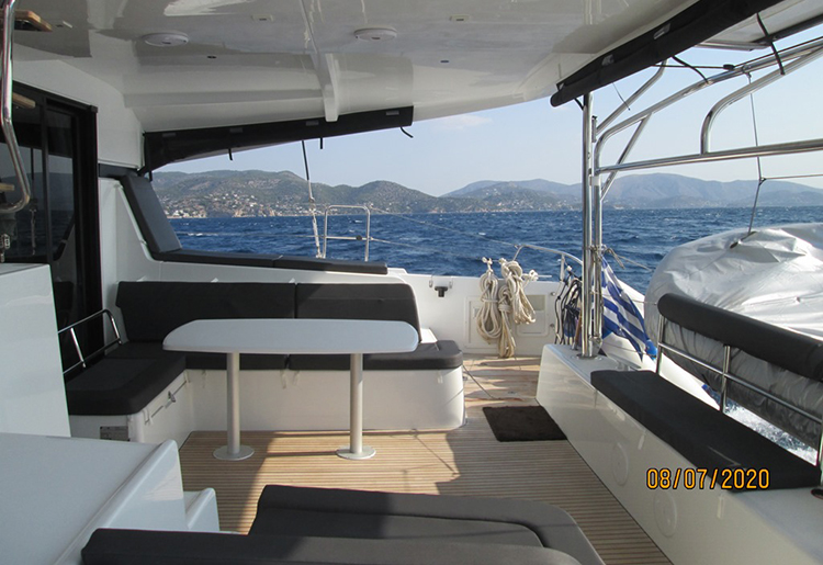 Lagoon 42 — photo 13