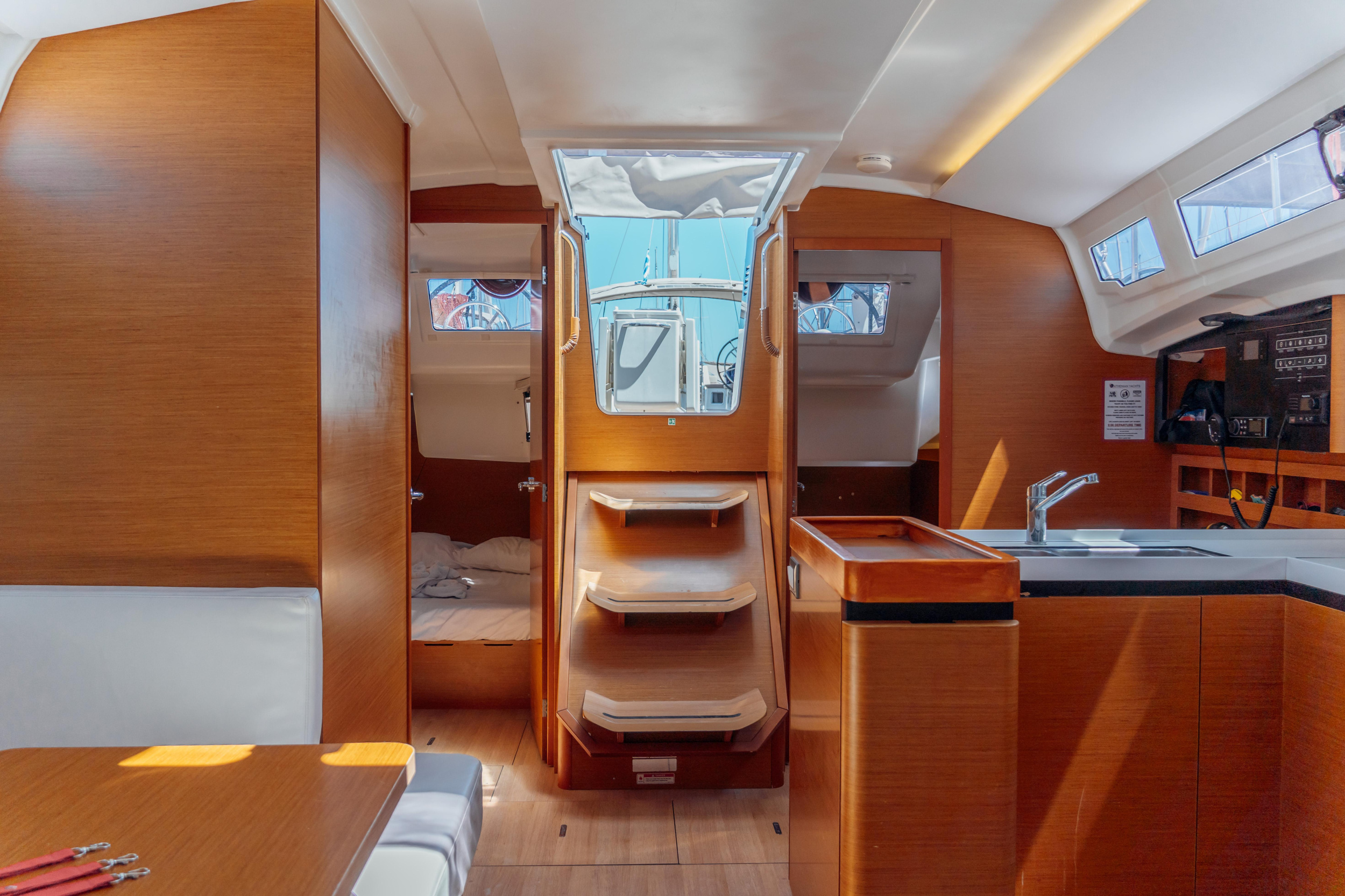 Sun Odyssey 410 — photo 5