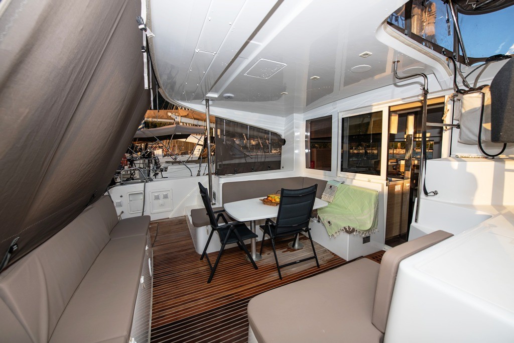 Lagoon 40 — photo 15