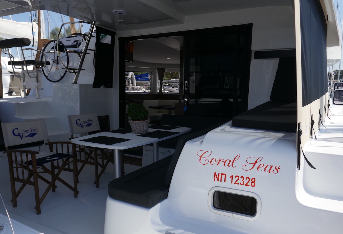 Lagoon 42 — photo 10