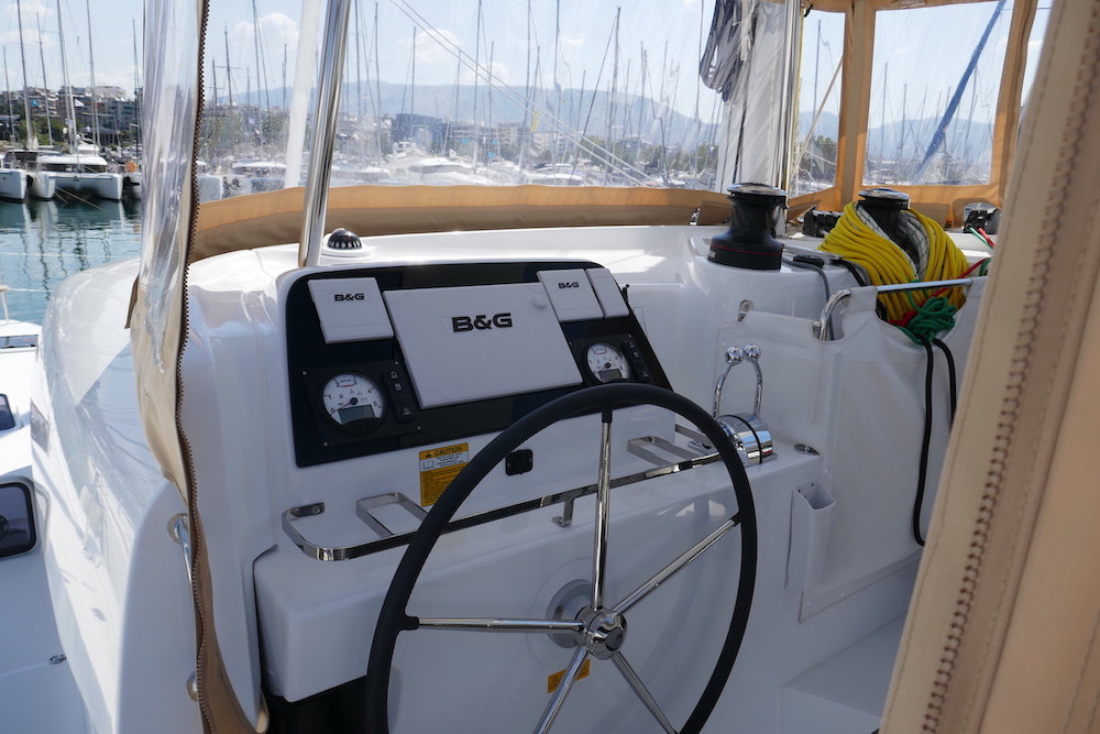 Lagoon 42 — photo 14