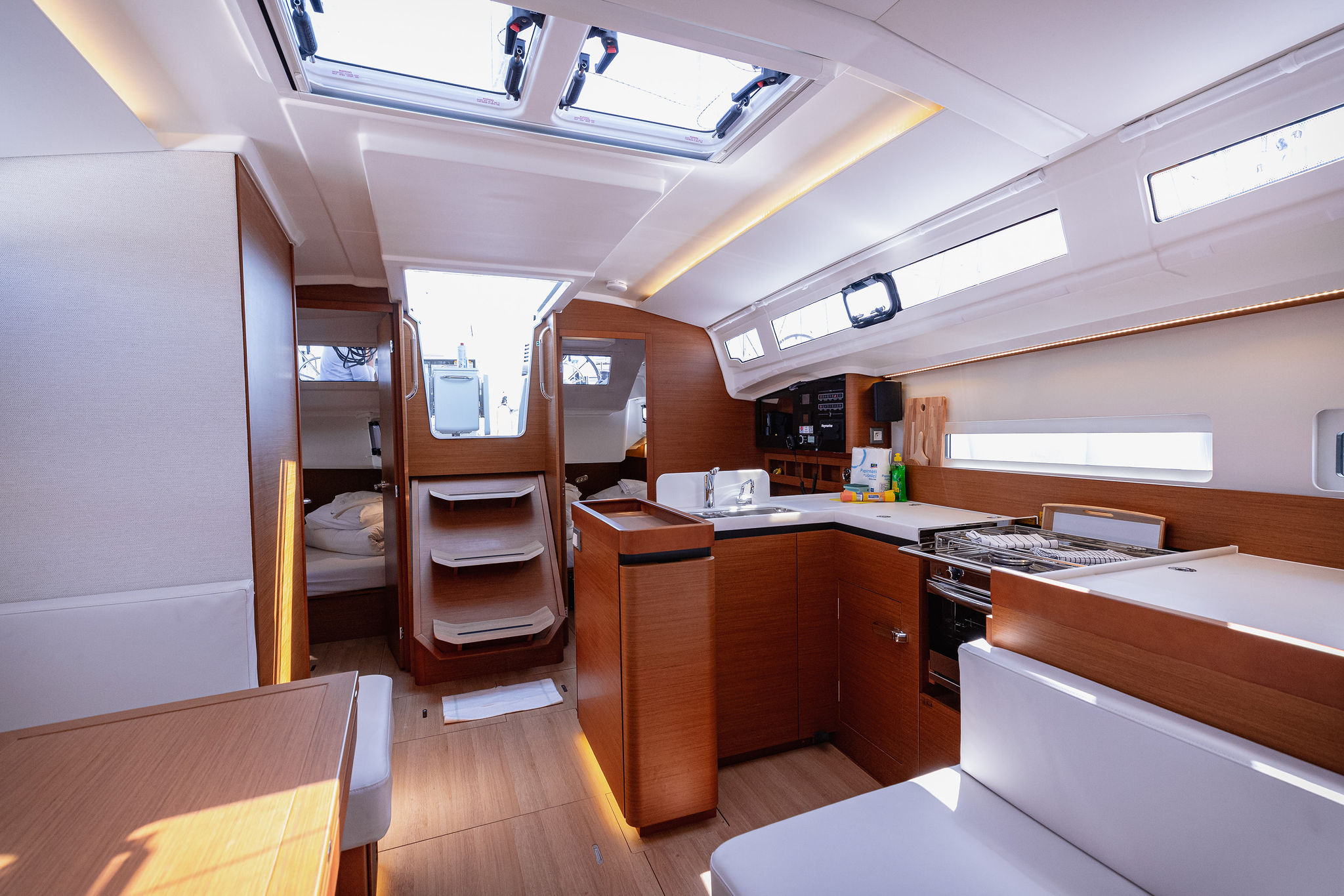 Sun Odyssey 410 — photo 11