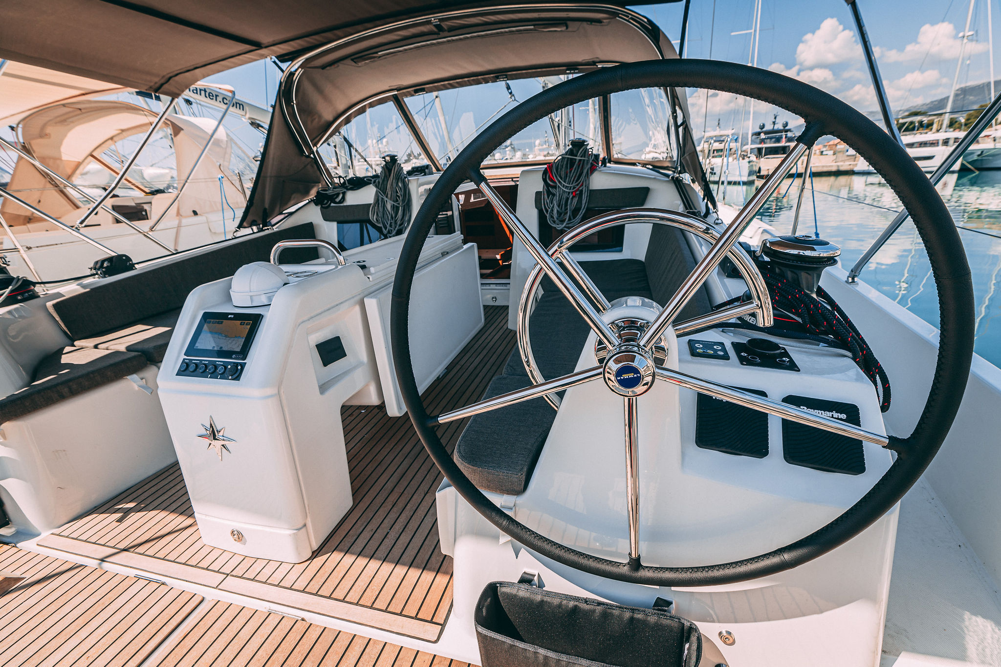 Sun Odyssey 410 — photo 25