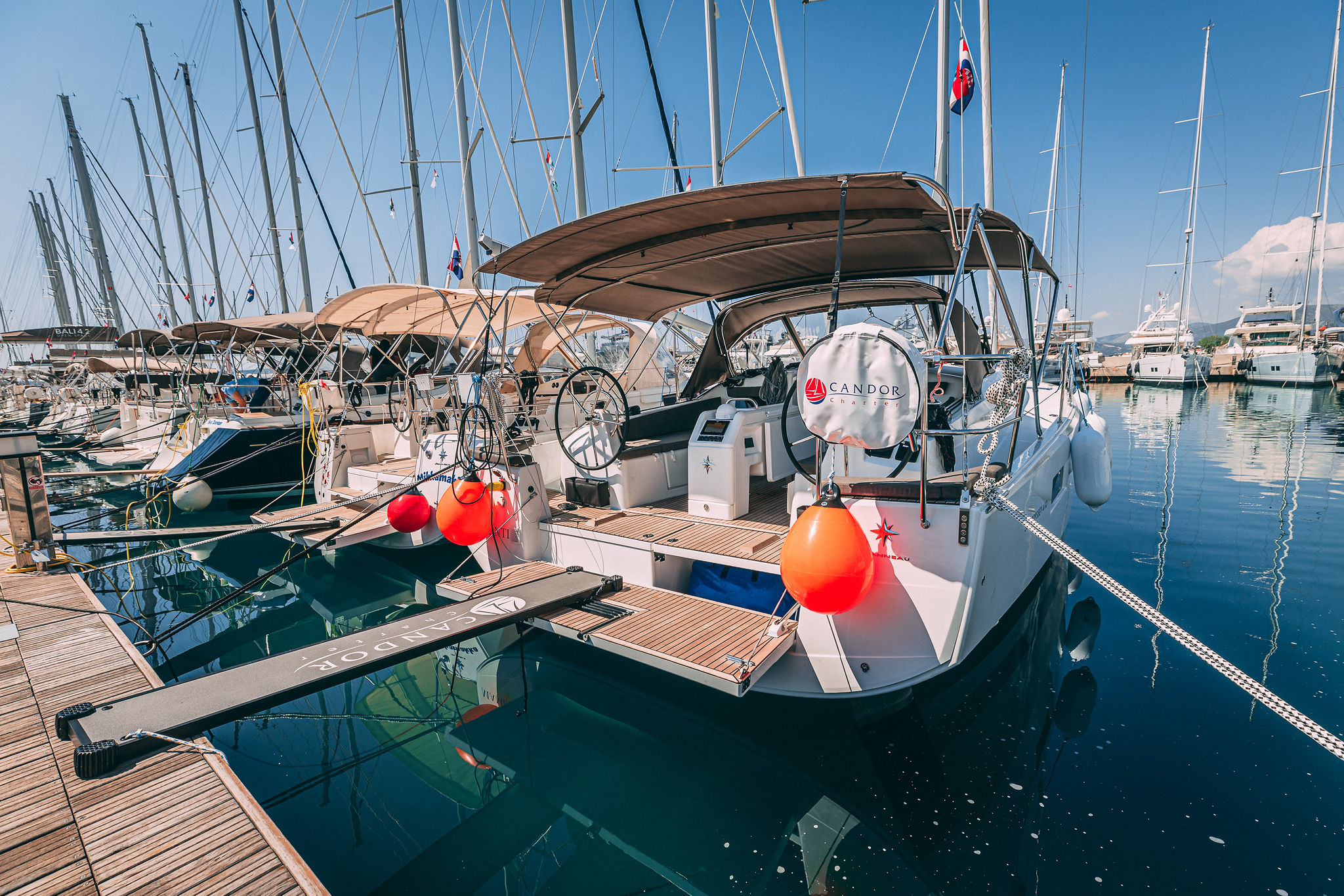 Sun Odyssey 410 — photo 10