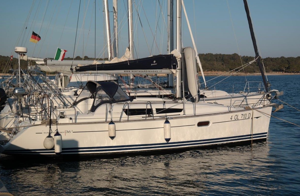 Sun Odyssey 36i — photo 10