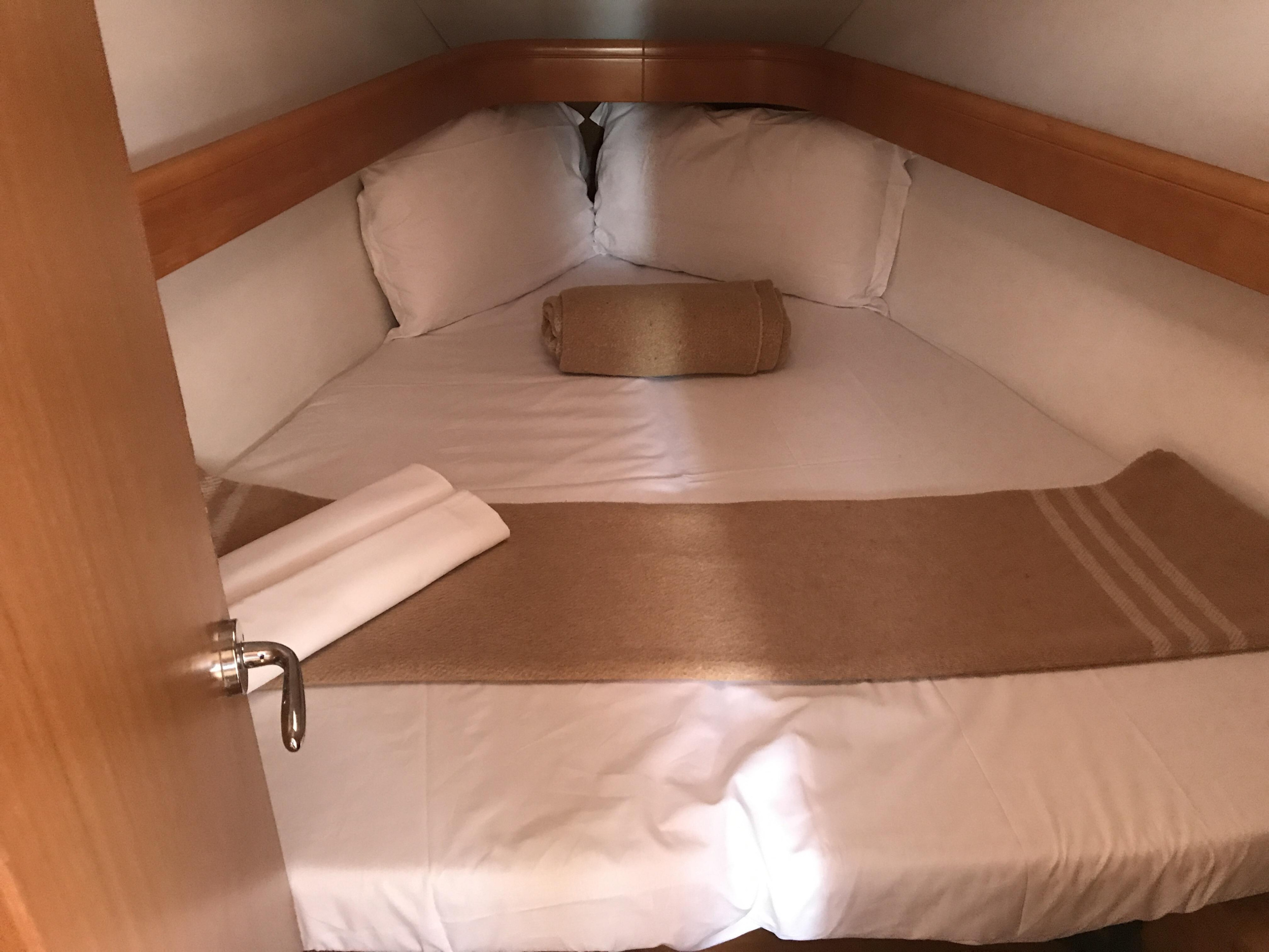 Sun Odyssey 36i — photo 2