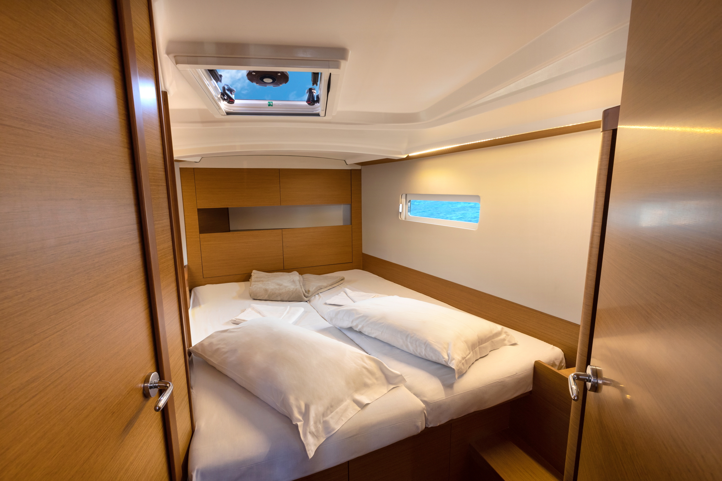 Sun Odyssey 410 — photo 4