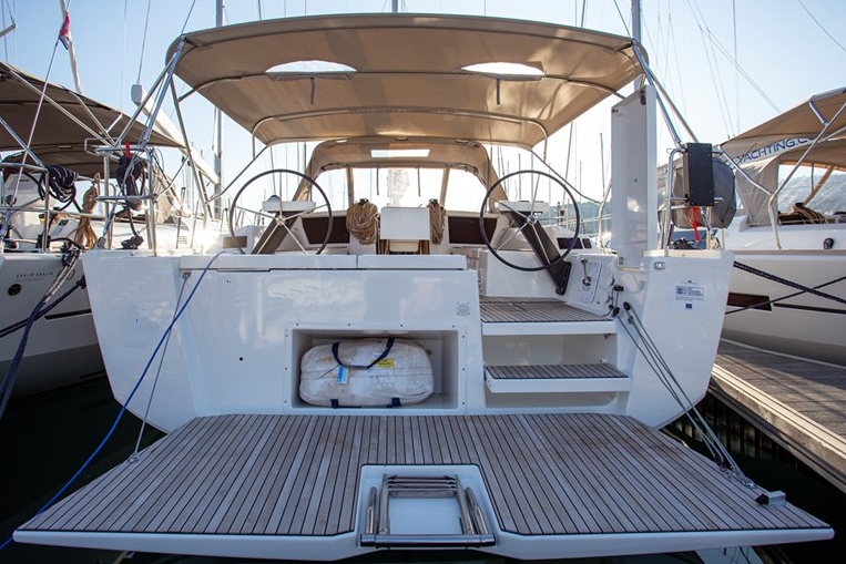 Dufour 430 GL — photo 9
