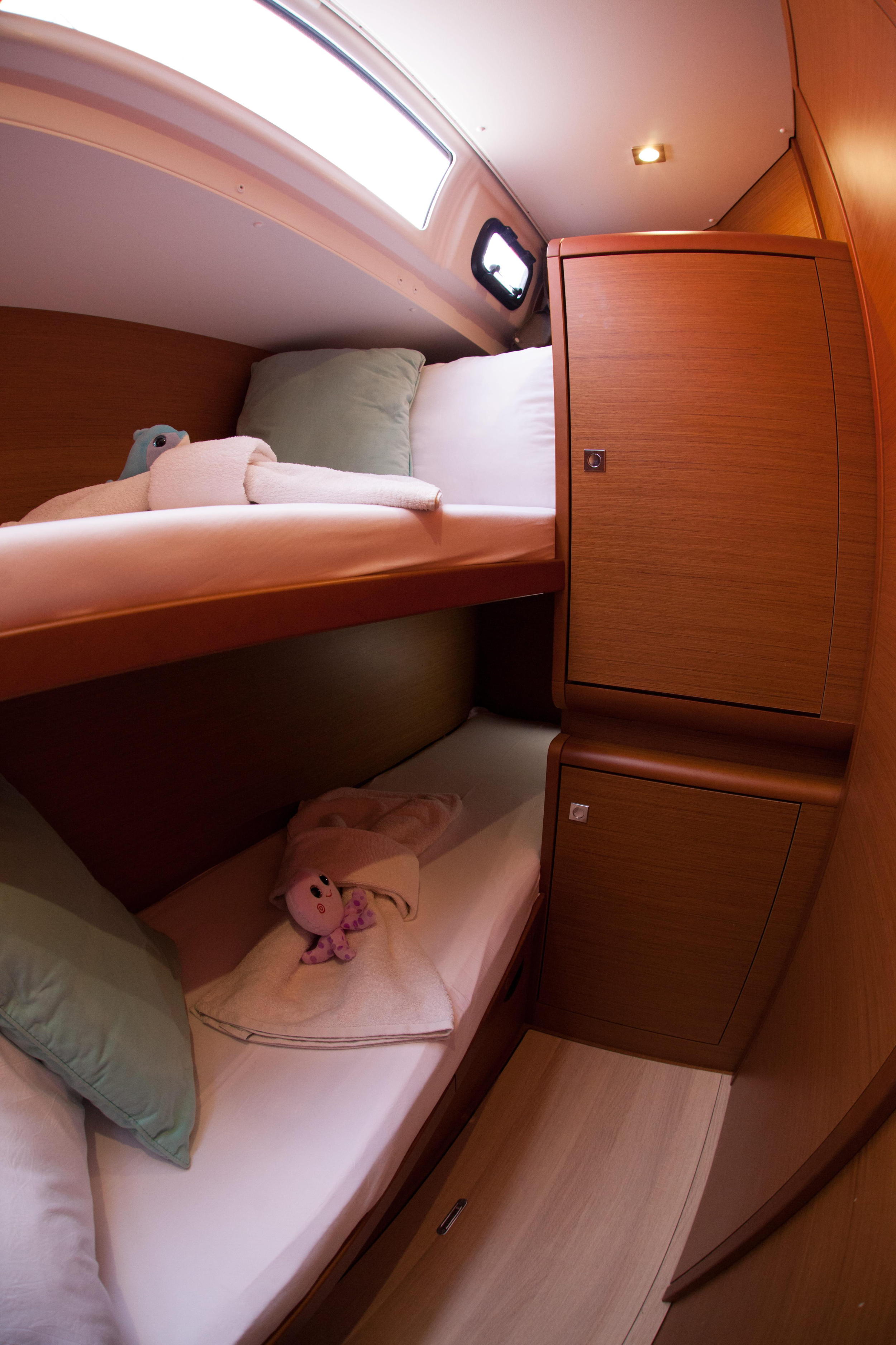 Sun Odyssey 519 - 5 cabs — photo 7