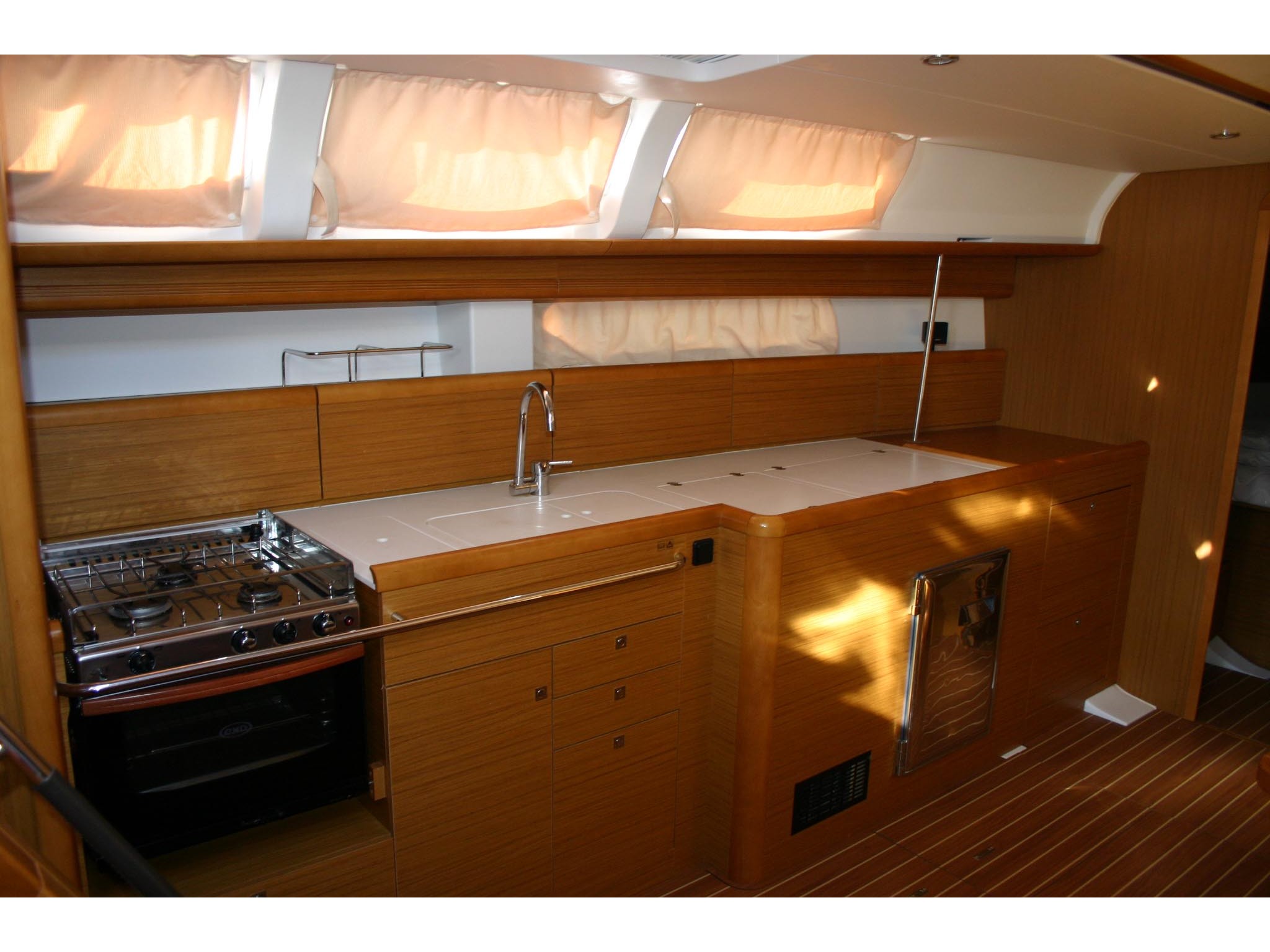 Sun Odyssey 44i — photo 5