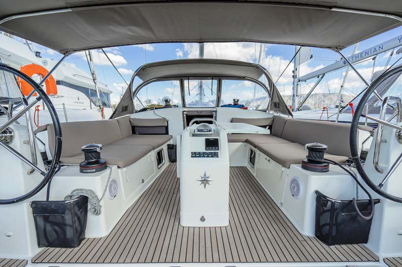 Sun Odyssey 490 4 cabins — photo 9