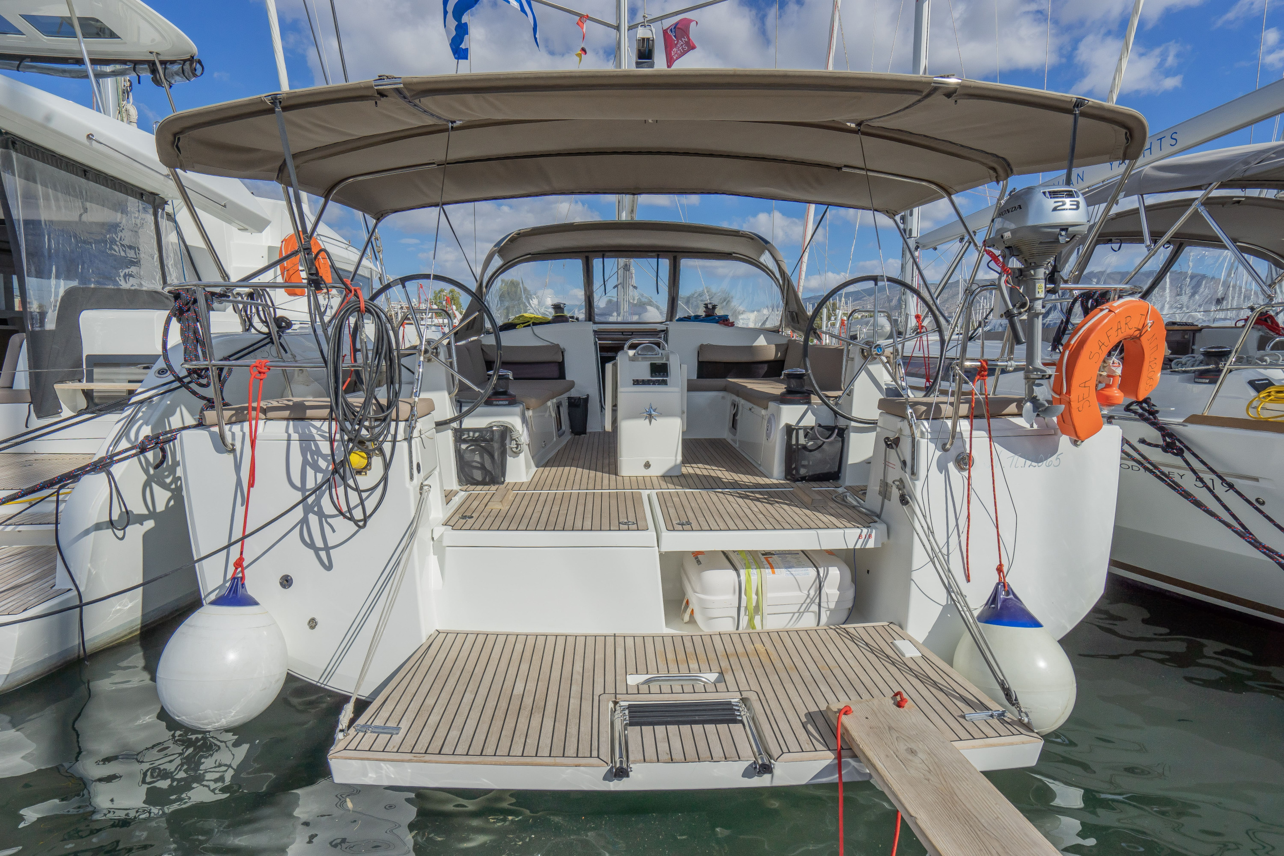 Sun Odyssey 490 4 cabins — photo 10