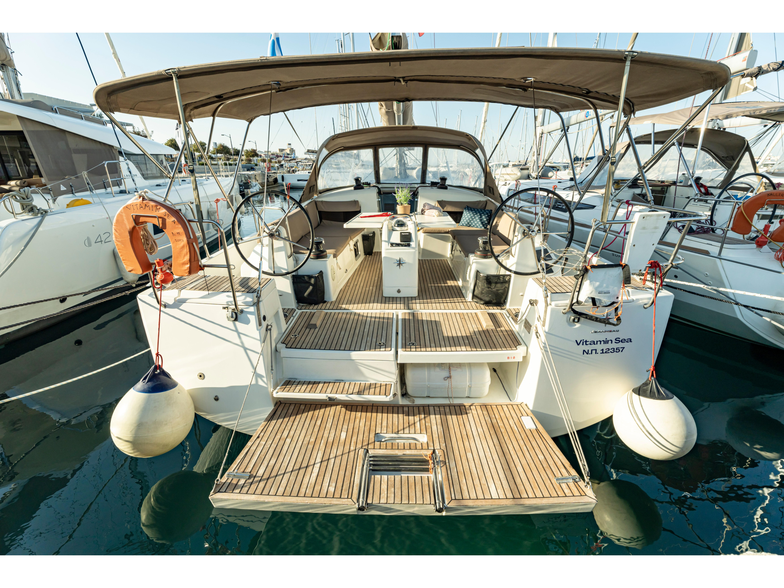 Sun Odyssey 490 4 cabins — photo 1