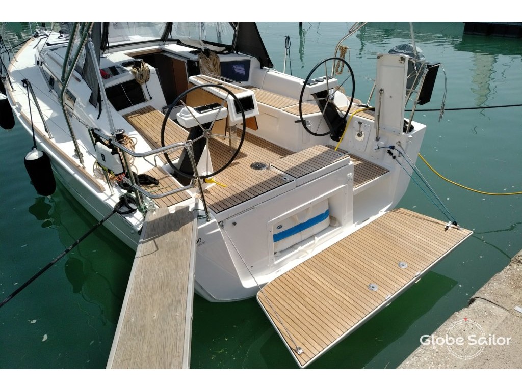 Dufour 360 Grand Large — photo 2