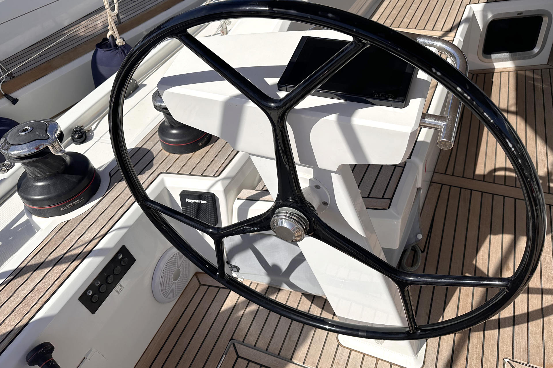 Oceanis 51.1 — photo 22