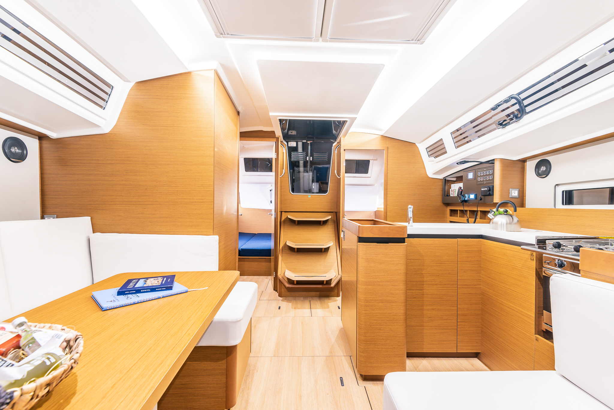 Sun Odyssey 410 — photo 14