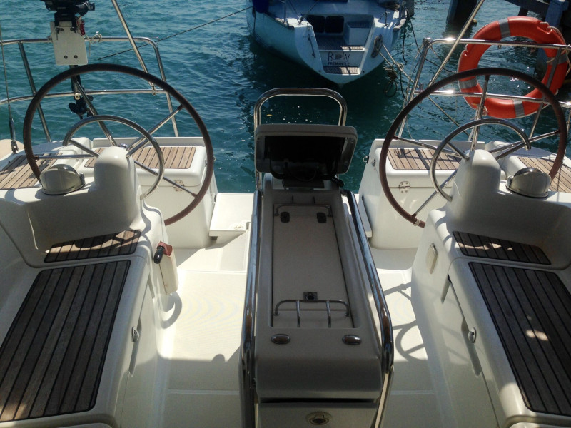Jeanneau Sun Odyssey 409 — photo 9