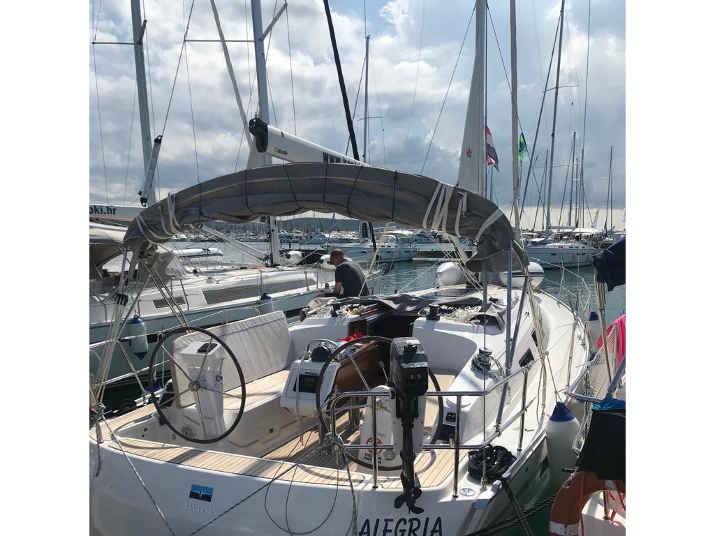 Bavaria Cruiser 37 — photo 1