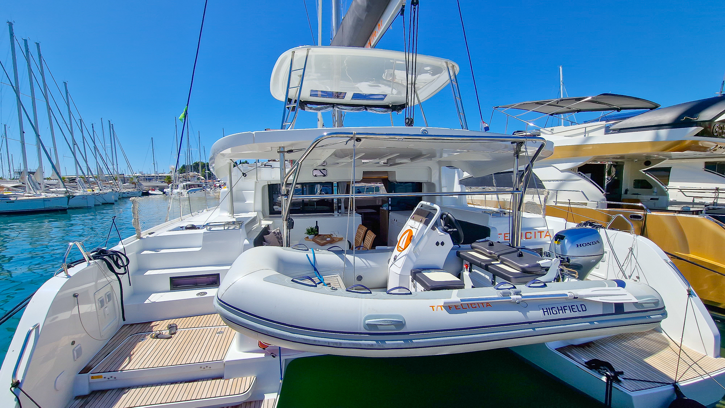 Lagoon 46 — photo 42