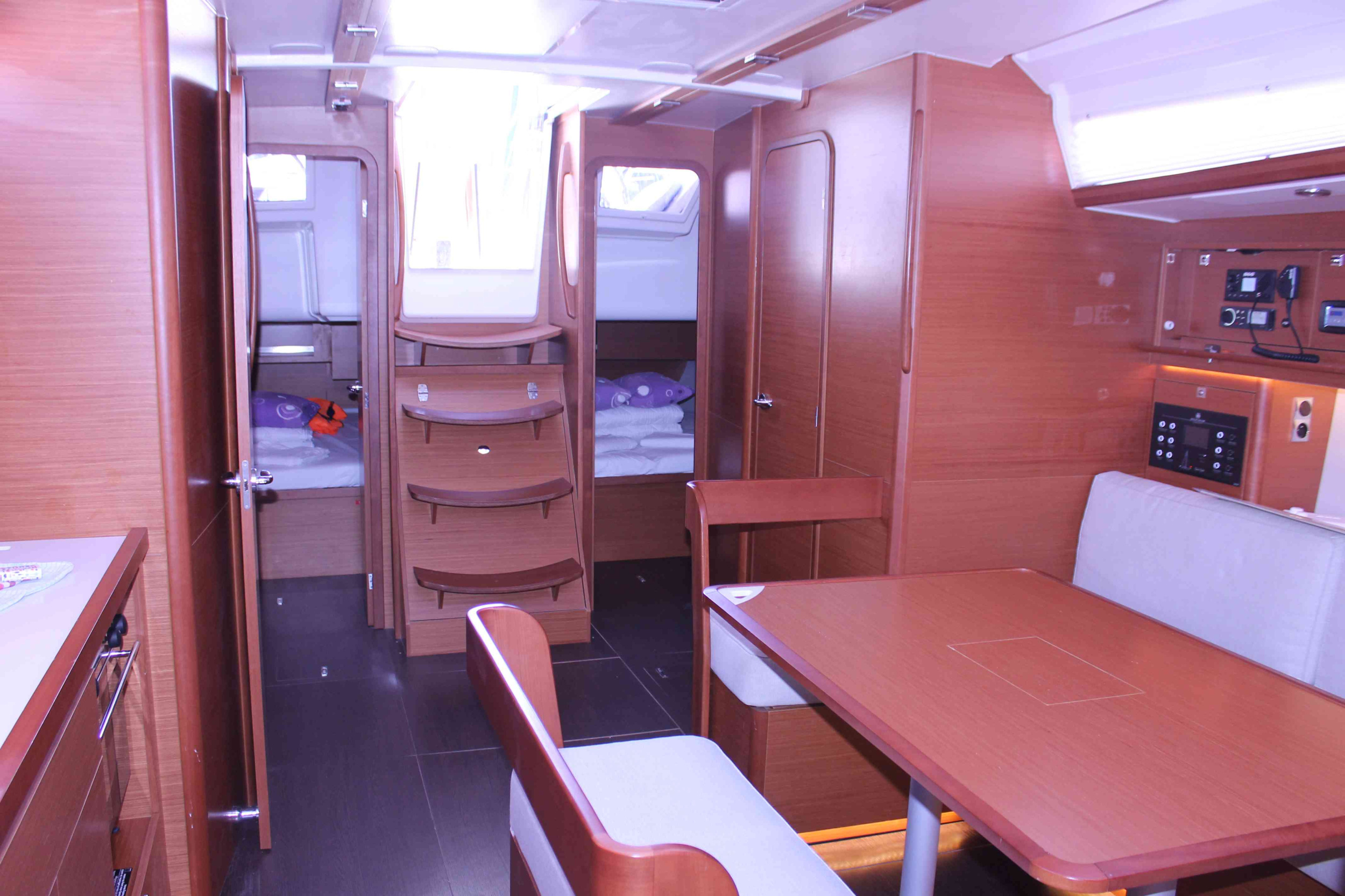 Dufour 430 Grand Large — photo 16