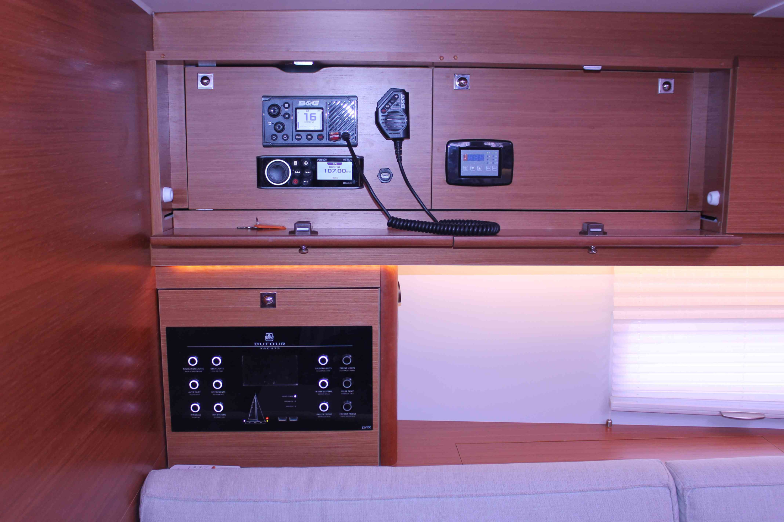 Dufour 430 Grand Large — photo 8