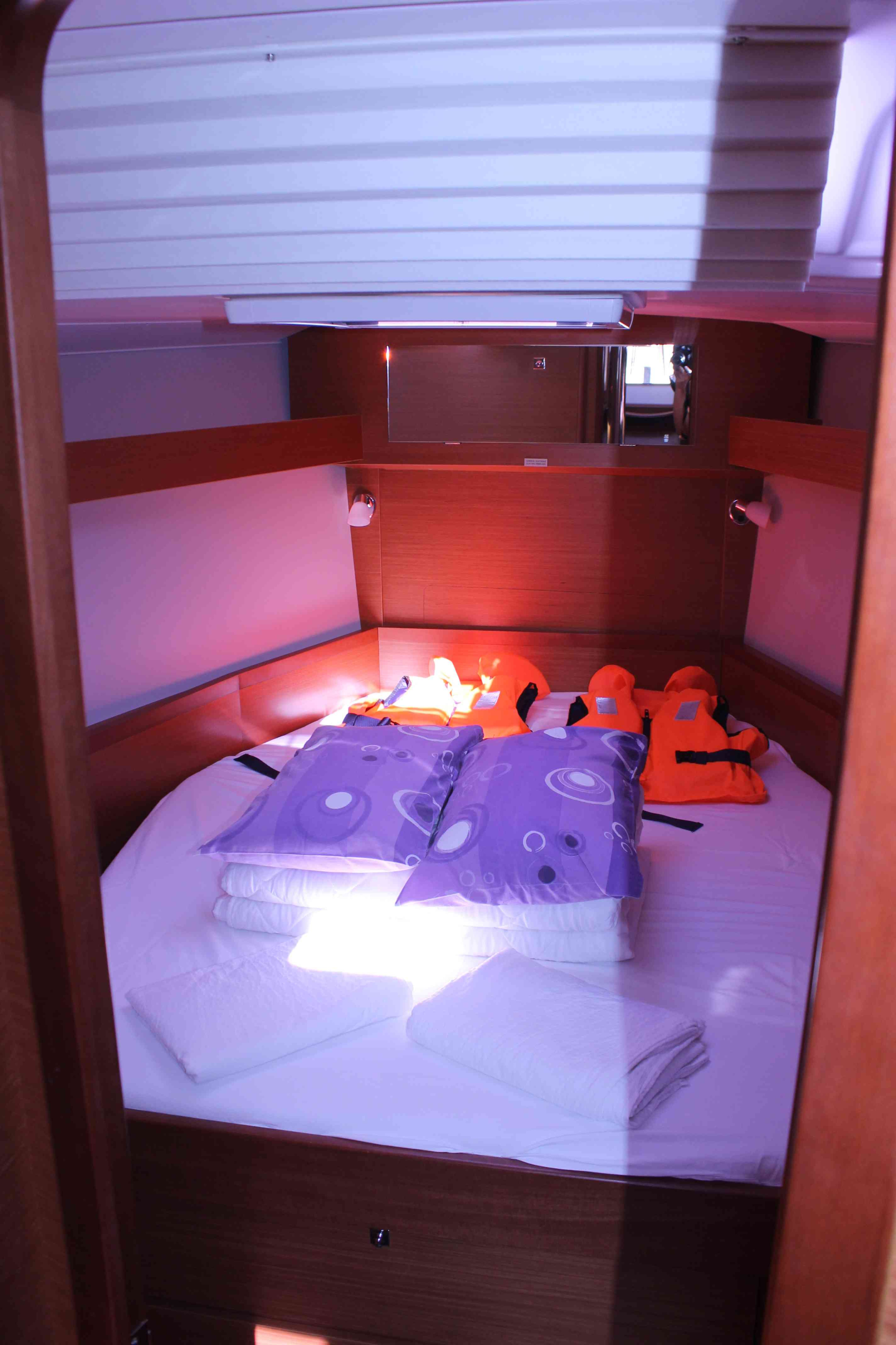 Dufour 430 Grand Large — photo 21