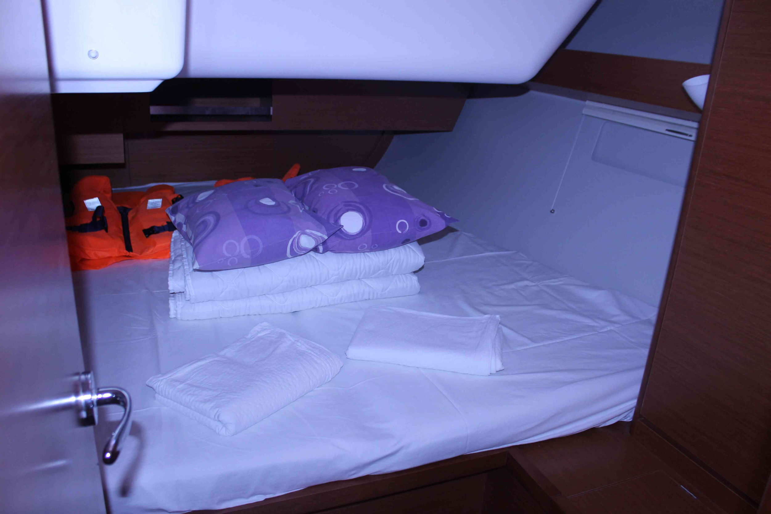 Dufour 430 Grand Large — photo 7
