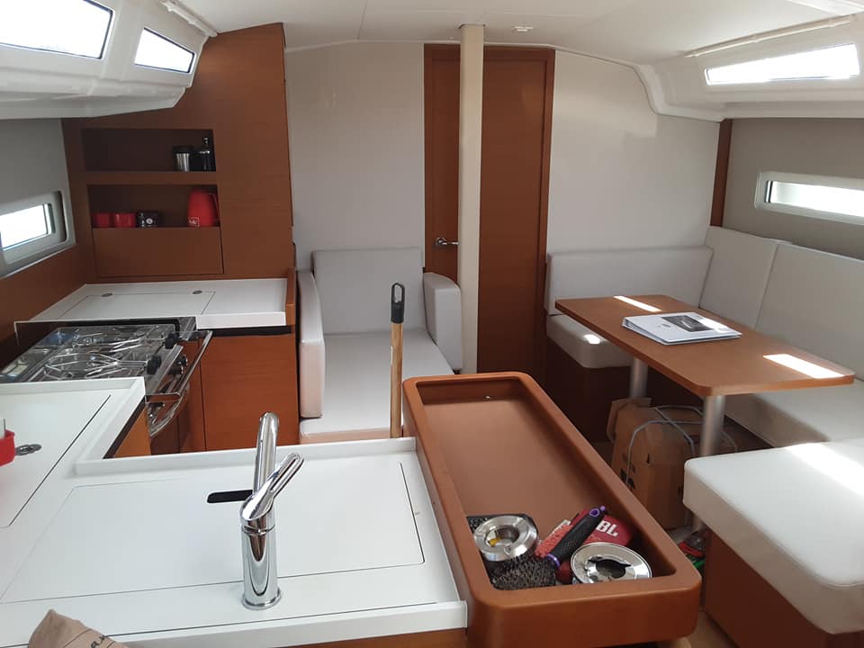 Sun Odyssey 410 — photo 9
