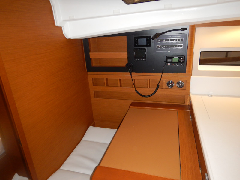 Sun Odyssey 440 — photo 11