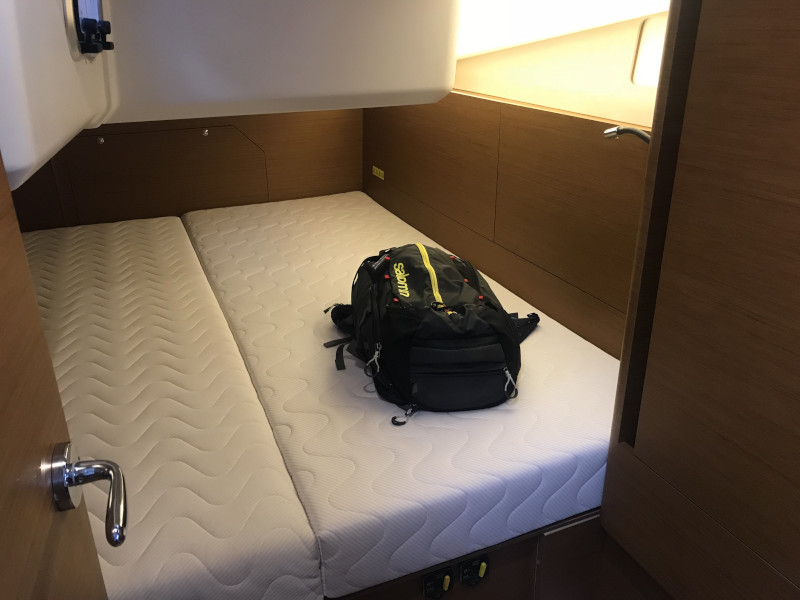 Sun Odyssey 440 — photo 6