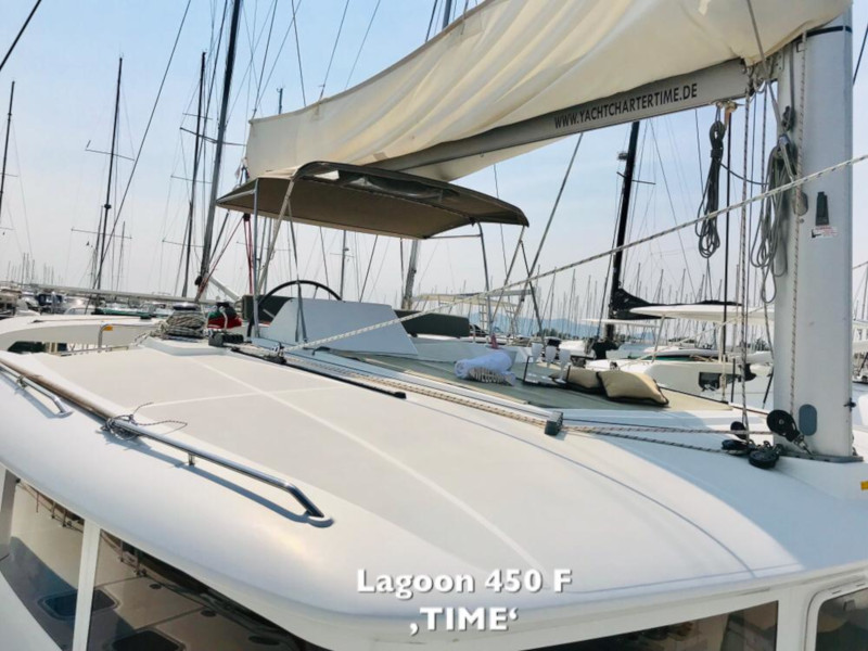 Lagoon 450 F — photo 15