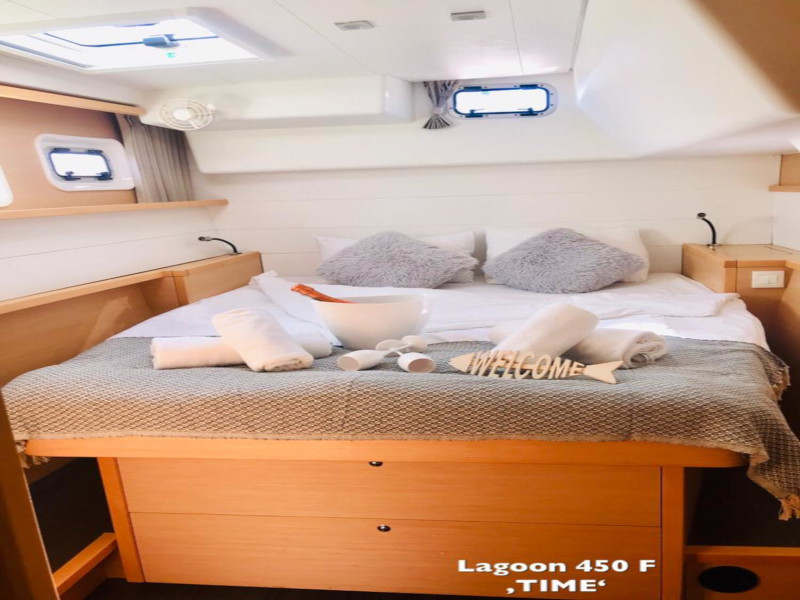 Lagoon 450 F — photo 14