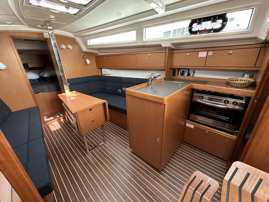 Bavaria Cruiser 34 — photo 3