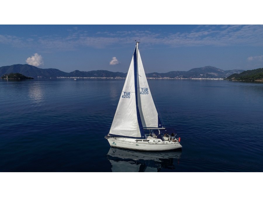 Sun Odyssey 37 — photo 1